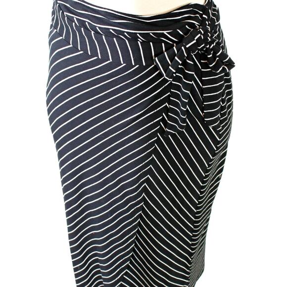 Adrienne Vittadini Women's Striped Faux Wrap Midi Skirt Size X-Small - Picture 4 of 10